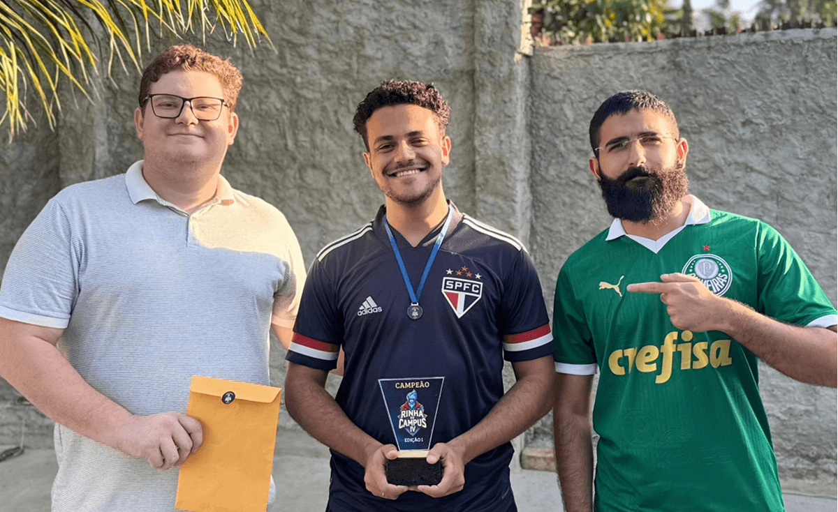 Entrega do troféu da Rinha